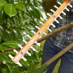 Black & Decker BLACK+DECKER BEHT201-QS Heggenschaar - 420W - 45cm - Gesnoerd -Planten Zorg Verkoop 1200x1103