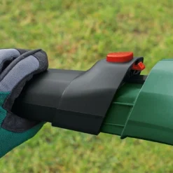 Bosch UniversalGardenTidy 3000 Bladblazer - Op Snoer - 3000 W 16 Bosch UniversalGardenTidy 3000 Bladblazer - Op Snoer - 3000 W -Planten Zorg Verkoop 1200x675 12