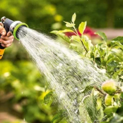 Bosch GardenPump 18 Accu Regentonpomp - Met 1 X 18 V Accu En Lader -Planten Zorg Verkoop 1200x675 3