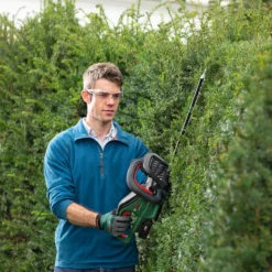 Bosch UniversalHedgeCut 18-55 Heggenschaar - Zonder 18V Accu En Oplader 19 Bosch UniversalHedgeCut 18-55 Heggenschaar - Zonder 18V Accu En Oplader -Planten Zorg Verkoop 1200x800 116