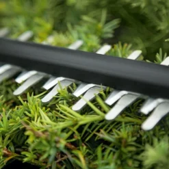 Bosch UniversalHedgeCut 18-50 Heggenschaar - Met 18 V Accu En Lader -Planten Zorg Verkoop 1200x800 161