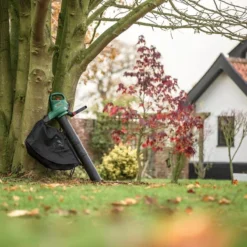 Bosch UniversalGardenTidy 3000 Bladblazer - Op Snoer - 3000 W 14 Bosch UniversalGardenTidy 3000 Bladblazer - Op Snoer - 3000 W -Planten Zorg Verkoop 1200x800 43