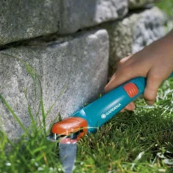 GARDENA Classic Grasschaar - Draaibaar 360° -Planten Zorg Verkoop 800x1200 25