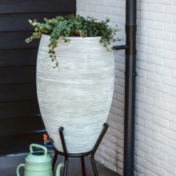 Capi Europe - Regenton Rib NL - 56x123 - Ivoor - Voor Binnen En Buiten - RKOFI1132 8 Capi Europe - Regenton Rib NL - 56x123 - Ivoor - Voor Binnen En Buiten - RKOFI1132 -Planten Zorg Verkoop 800x1200 7